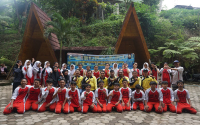 MELATIH KEDISIPLINAN DENGAN LDKS